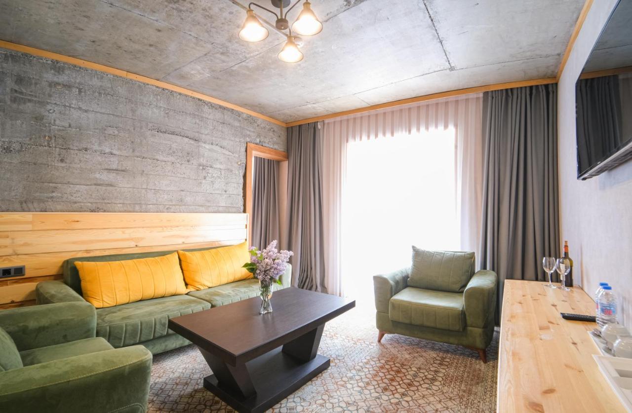 מסטיה Hotel Posta מראה חיצוני תמונה